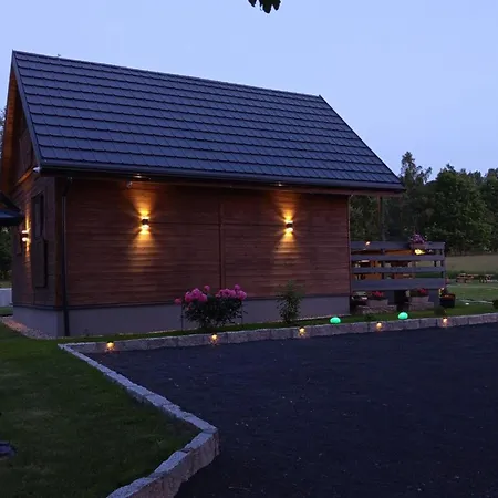 Domki Skitnica * Mirsk